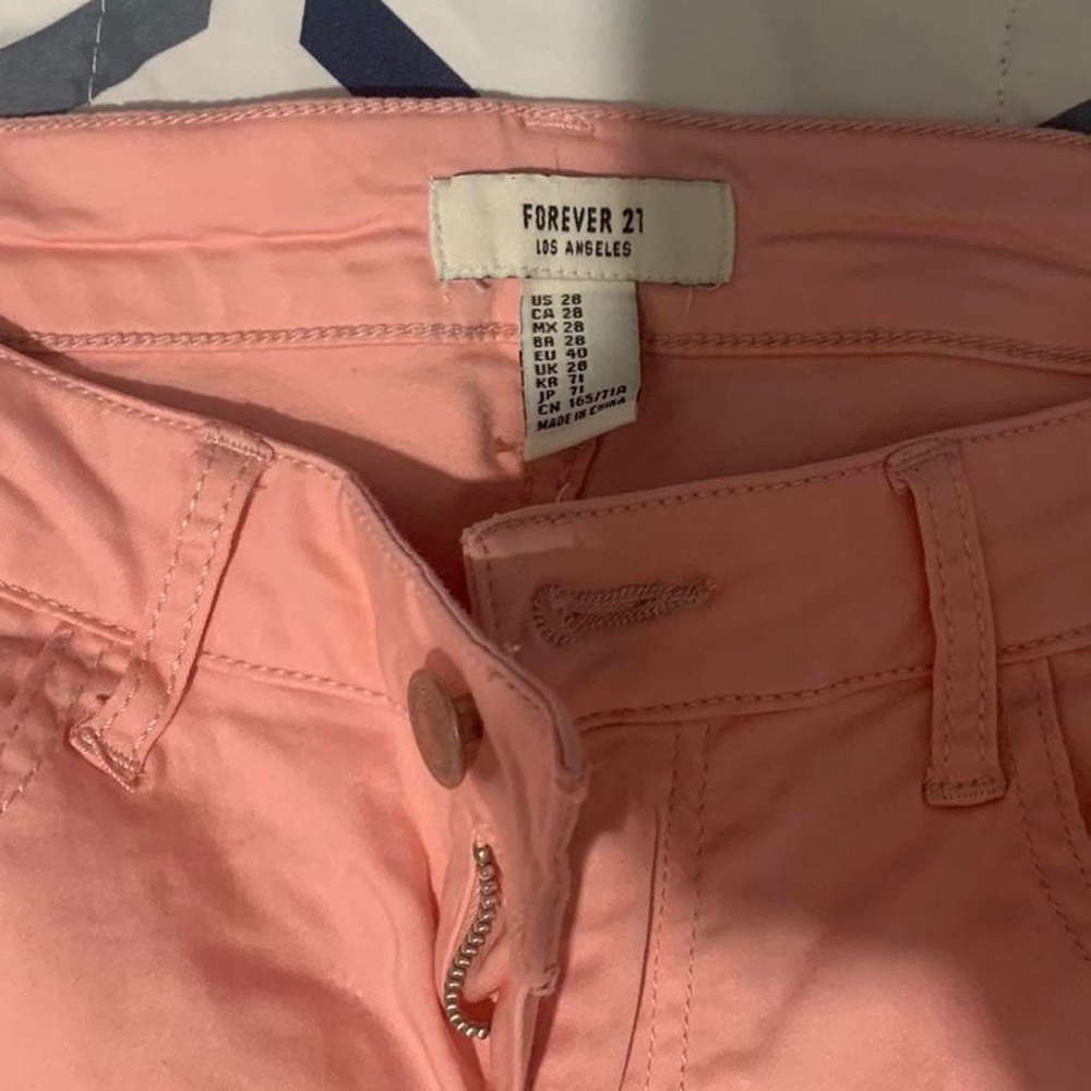Pink pants - Picture 3 of 3